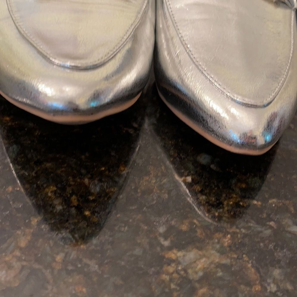 Qupid 7.5 Faux Fur Silver Metallic Slides - Picture 4 of 8